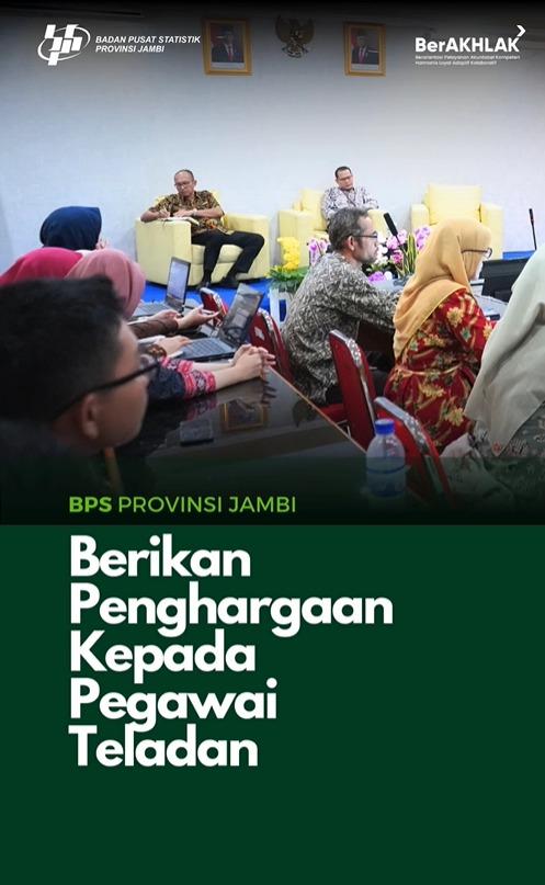 BPS Provinsi Jambi Berikan Penghargaan Kepada Pegawai Teladan